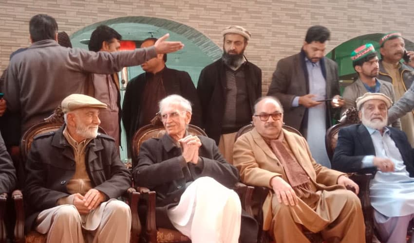 Pervez Khattak pledges agricultural reforms in KP – @official_ptip Pervez Khattak pledges agricultural reforms in KP – @official_ptip
