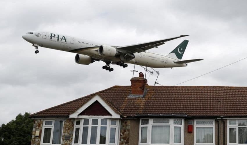 pia-flight pia-flight