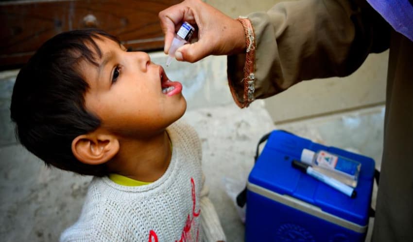 115 environmental samples test negative for polio nationwide in March (Courtesy: File) 115 environmental samples test negative for polio nationwide in March (Courtesy: File)