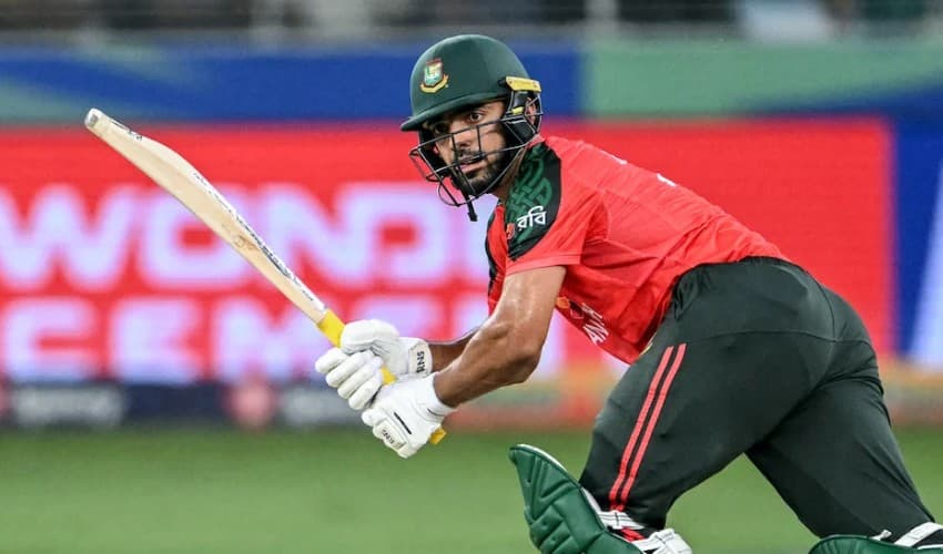 Bangladesh edge Sri Lanka in tight Asia Cup encounter at Dubai (Courtesy: Online) Bangladesh edge Sri Lanka in tight Asia Cup encounter at Dubai (Courtesy: Online)