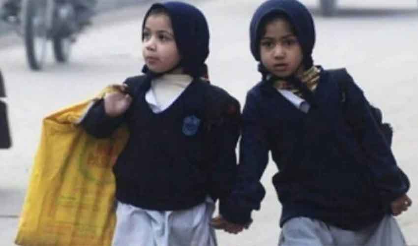 Extension announced to revised school timings in Sindh (Courtesy: Online) Extension announced to revised school timings in Sindh (Courtesy: Online)