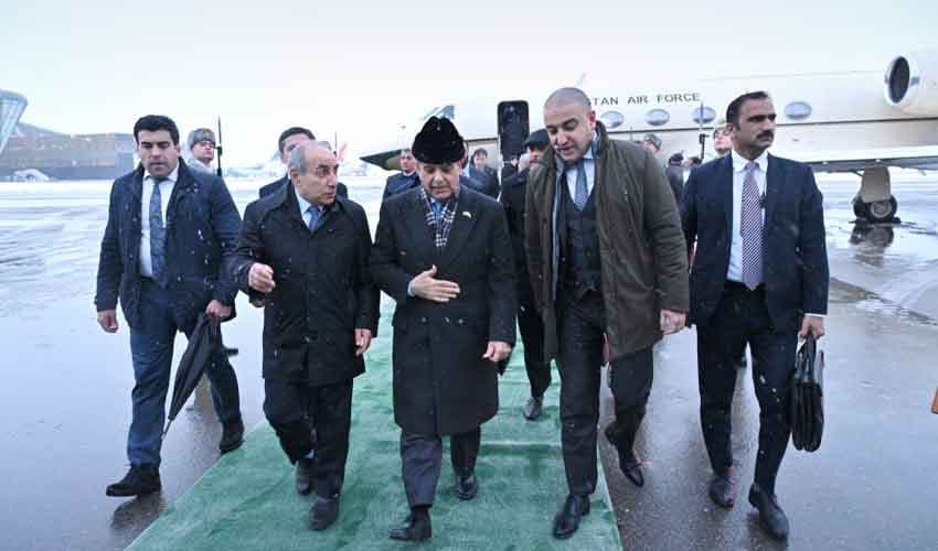 Shehbaz Sharif reaches Baku Shehbaz Sharif reaches Baku