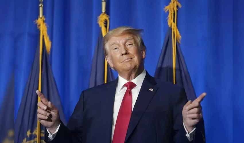 Trump says ready to ease tensions between Pakistan,India (Courtesy: Online) Trump says ready to ease tensions between Pakistan,India (Courtesy: Online)