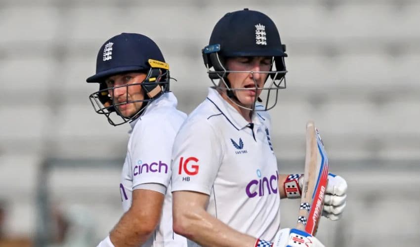 England's Brook slams 'worst' Colombo pitch despite victory (Courtesy: Online) England's Brook slams 'worst' Colombo pitch despite victory (Courtesy: Online)