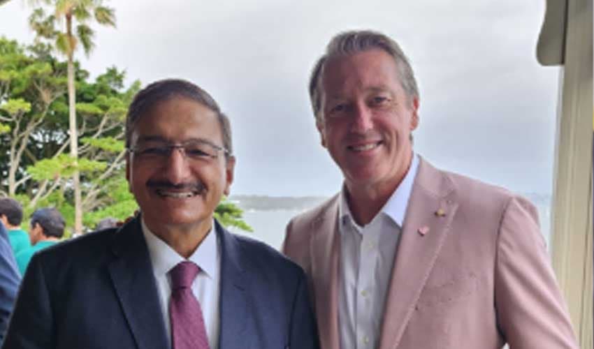 Zaka Ashraf meets McGrath – @TheRealPCB Zaka Ashraf meets McGrath – @TheRealPCB