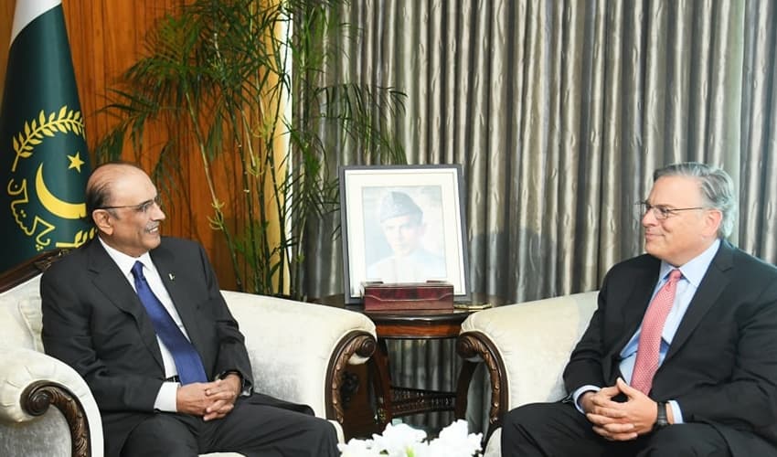 President Zardari, Donald Trump resolve to boost trade between two countries – File President Zardari, Donald Trump resolve to boost trade between two countries – File