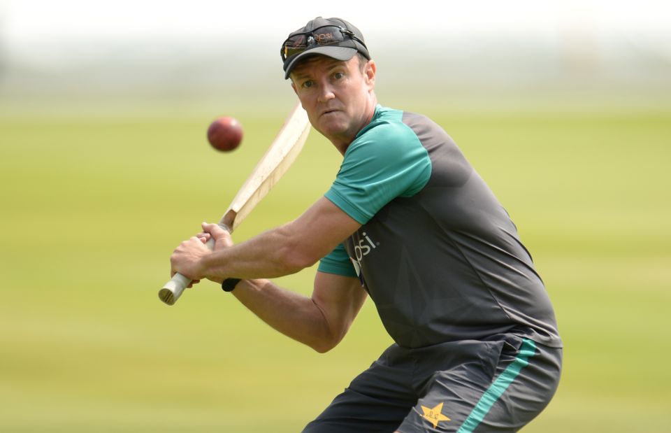 3. Grant Flower 3. Grant Flower