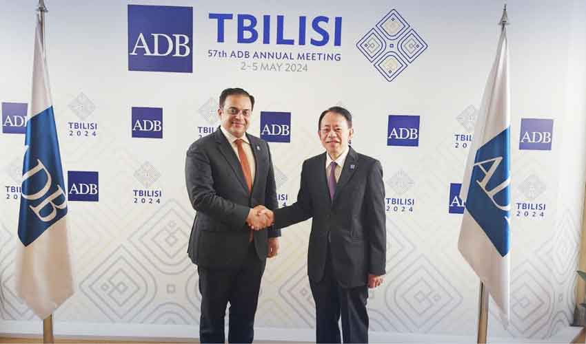 ADB reiterates support for Pakistan, expresses confidence in its reform agenda
