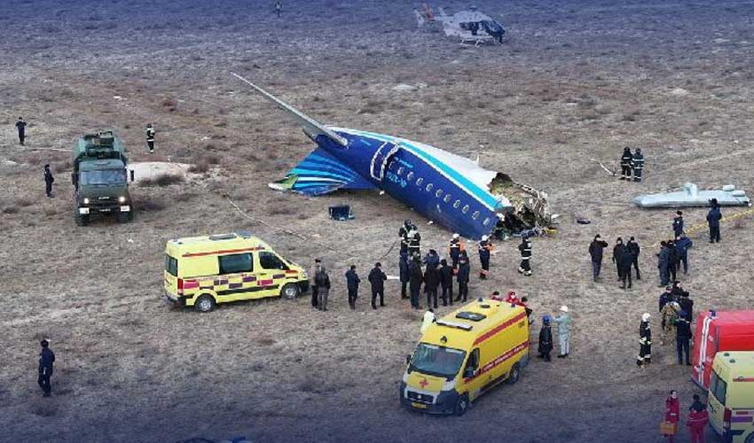 Survivors on Azerbaijani plane say they heard bangs before it went down