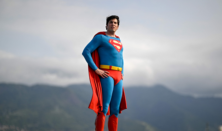 “Brazilian Superman” takes social media by storm