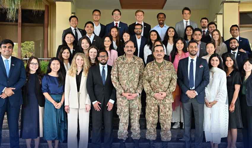 COAS cautions students against perils of misinformation and fake news