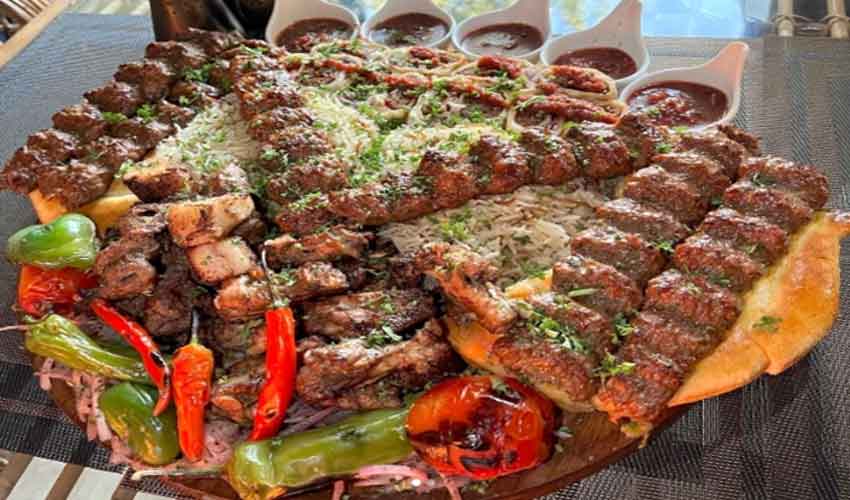 Food streets in Pakistan’s big cities popular restaurants & menus