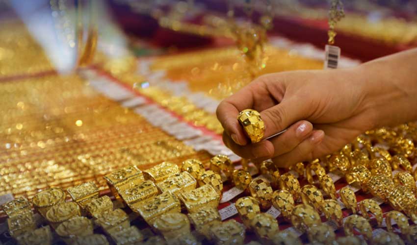 Gold prices see another big jump in Pakistan
