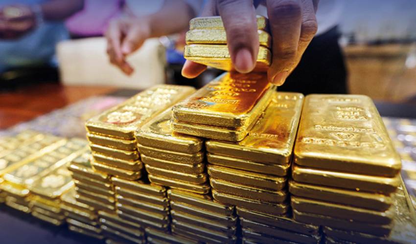 Global gold prices experience decline in market