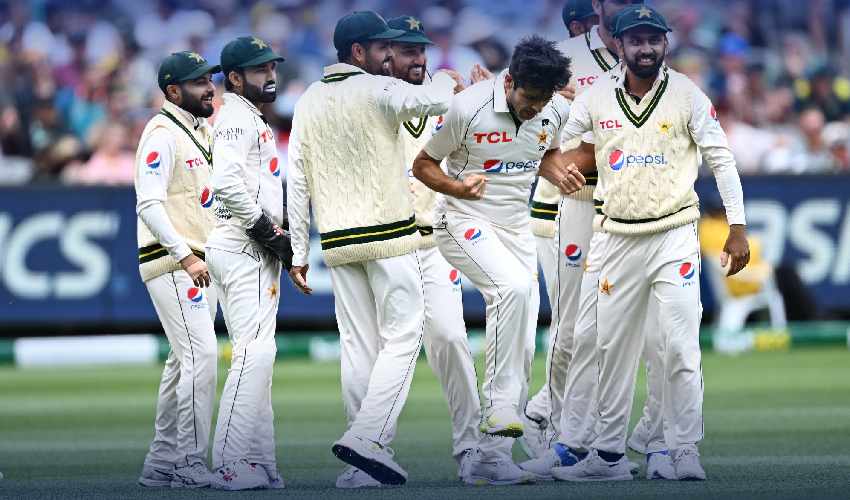 Marsh's 96 leads Australia fightback after Pakistan blitz