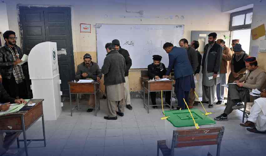 By elections: Polling ends for 21 seats of National, provincial assemblies amid clashes among voters