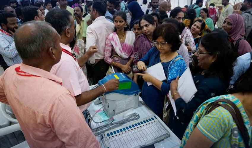 Modi vs Gandhi: India begins voting in second phase of historic election