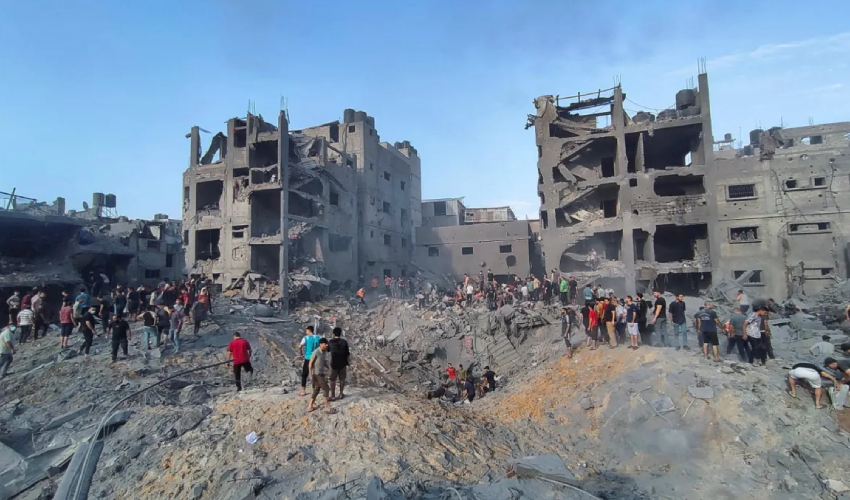 Israeli airstrikes devastate Jabalia Refugee Camp in Gaza