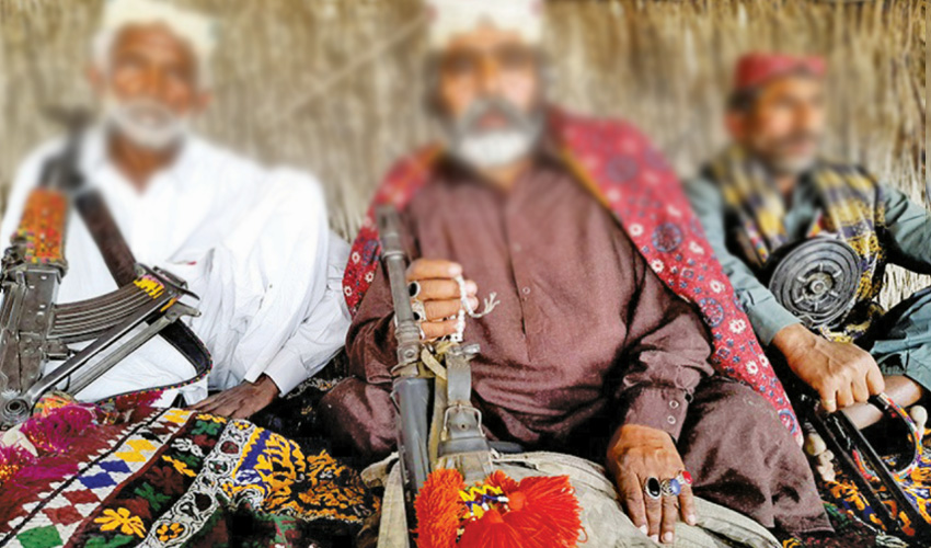 VIDEO: 5 year old child kidnapped and hanged by Kacha dacoits gang