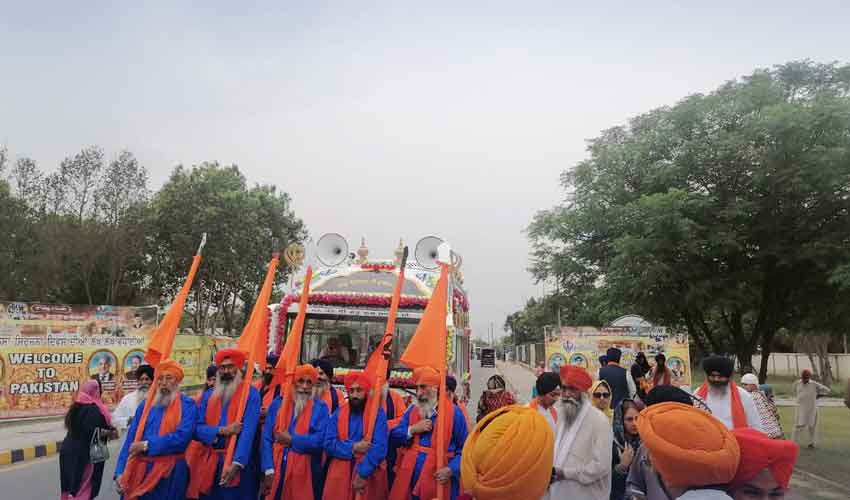 Lahore sikh yatrees