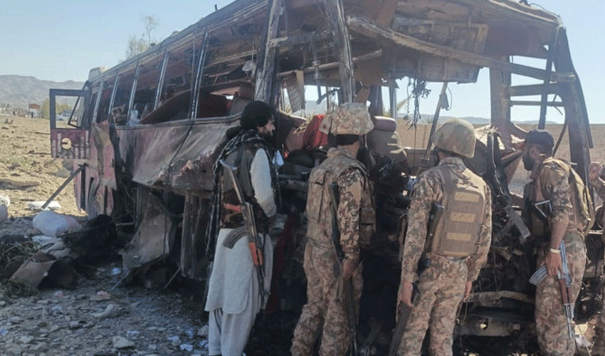 FC convoy targeted in Noshki suicide blast; Five killed, dozens injured