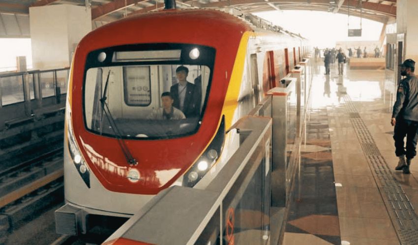 Orange Line Metro Train services suspended in Lahore