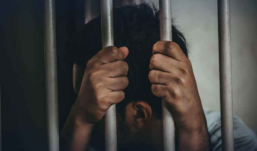 Vawda offers to pay Rs5m fines of all Pakistanis in jails abroad