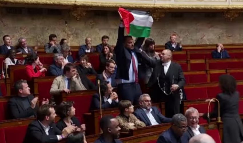 French parliament suspends MP Delogu for waving Palestine flag
