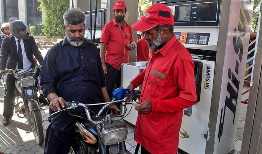 Petrol price in Pakistan may see another big drop from May 16