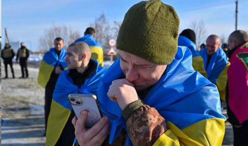 Russia, Ukraine swap 307 soldiers each as part of largest POW exchange