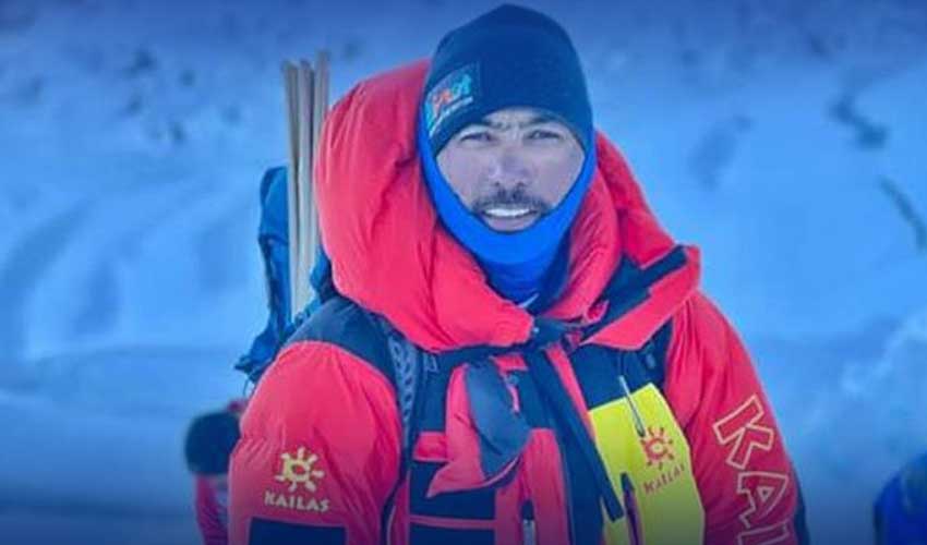 Pakistani mountaineer Sirbaz Khan summits Everest without oxygen