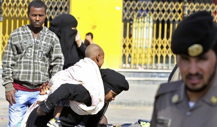 Saudi Arabia launches sweeping crackdown on illegal residents, deports thousands