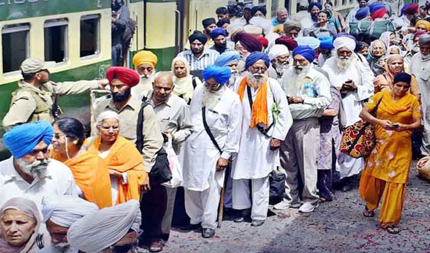 Indian Sikh pilgrims reach Nankana Sahib for Ranjit Singh's anniversary