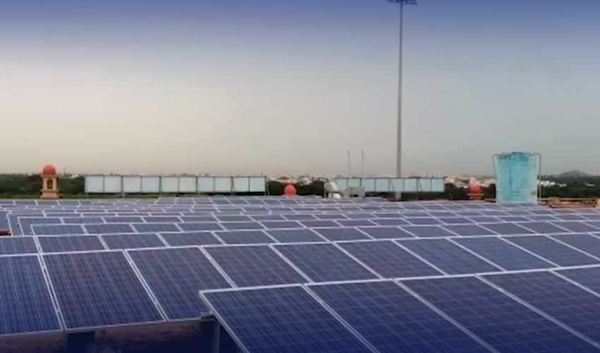 Govt rejects reports of fixed tax on solar power installation
